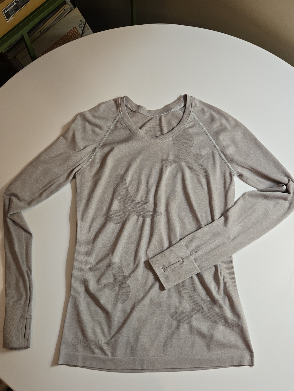 oiselle Light Gray Long Sleeve Tee